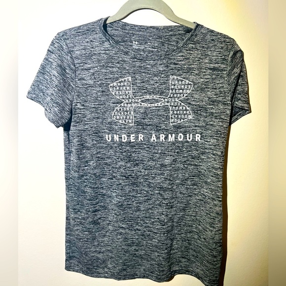 Under armour athletic top woman’s SM - Picture 1 of 2